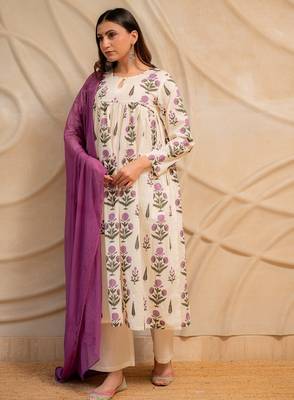 Ivory floral printed straight kurta with pants & purple dupatta  set of 3 1