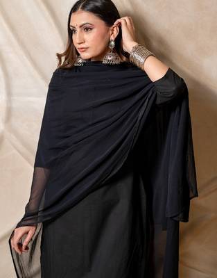 Black solid straight kurta with pants & dupatta  set of 3 2