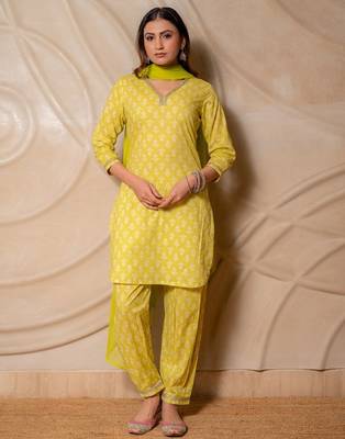 Lime yellow printed kurta with pants & dupatta  set of 3 4
