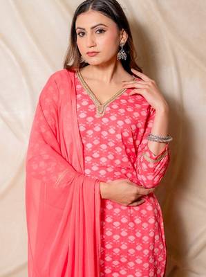 Coral pink printed kurta with salwar & dupatta  set of 3 2