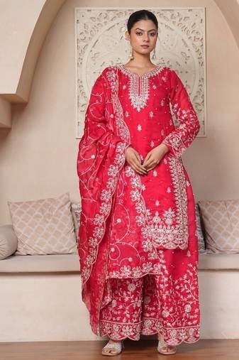 Ruby Rose Scalloped Set