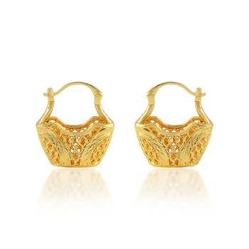 Golden daliya shape earring 1