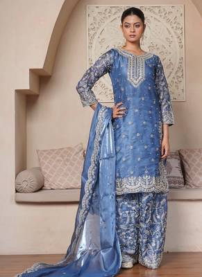 Frost Blue Floral Vine Set 1