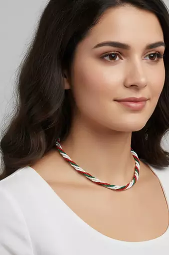 Natural pearl ruby emerald beaded necklace for women