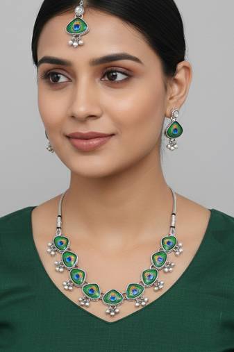 Brass silver plated peacock feather motif necklace set for women