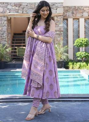 Lavender muslin digital print designer salwar suit 3