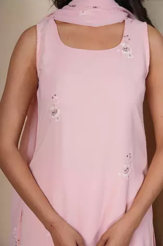 Soft Petal Sequined Set