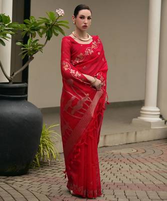 Red premium jute linen silk blend saree with zari weaved pallu double shaded border 1