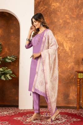 Lavender embroidered marina silk kurta set with dupatta 2