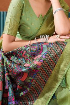 Green khadi cotton saree with elegant jhallar border 3