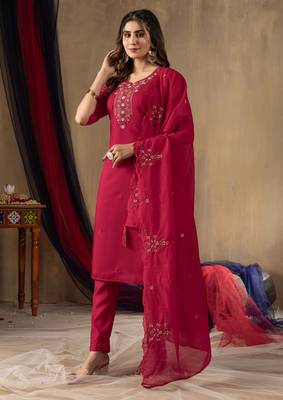 Rani pink embroidered roman silk kurta set with dupatta 2