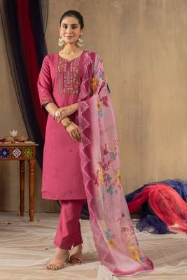 Pink embroidered roman silk kurta set with dupatta 1