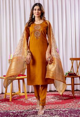 Mustard embroidered viscose silk kurta set with dupatta 2