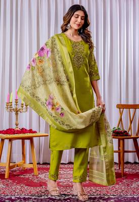 Parrot green embroidered viscose silk kurta set with dupatta 2