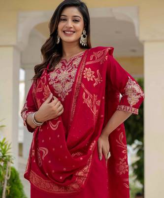 Maroon embroidered roman silk kurta set with dupatta 3