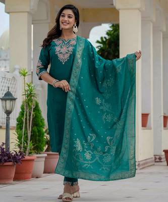 Teal embroidered roman silk kurta set with dupatta 2