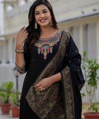 Black embroidered roman silk kurta set with dupatta 3