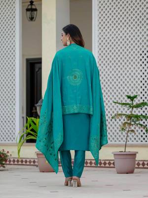 Turquoise embroidered roman silk kurta set with dupatta 4