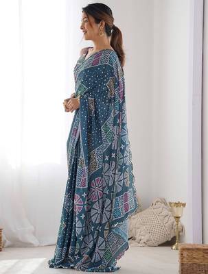 Blue digital printed georgette saree set 3