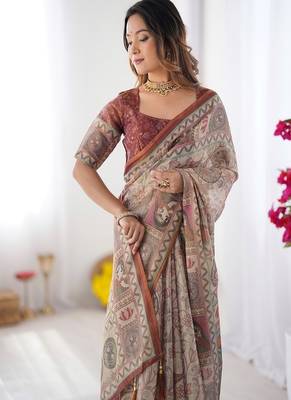Beige handloom cotton saree with royal faces & elephant pallu motif 1
