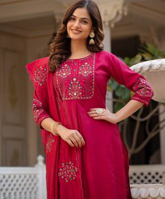 Pink embroidered viscose mango silk kurta set with dupatta 3