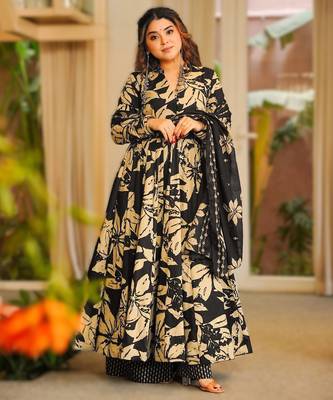 Black maslin heavy digital printed kurta set with dupatta 3