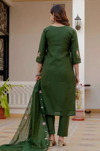 Green embroidered viscose mango silk kurta set with dupatta