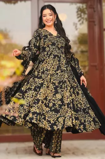 Black maslin heavy digital printed kurta set with dupatta
