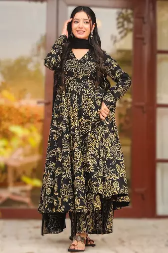 Black maslin heavy digital printed kurta set with dupatta