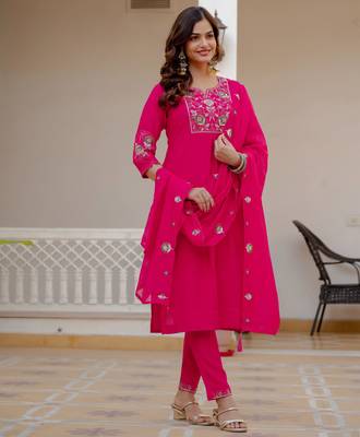 Pink embroidered viscose mango silk kurta set with dupatta 2