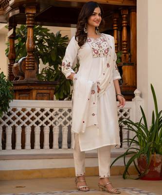 White embroidered viscose mango silk kurta set with dupatta 2