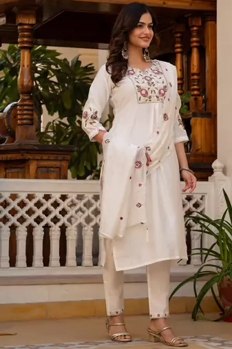 White embroidered viscose mango silk kurta set with dupatta