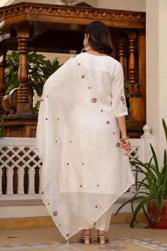 White embroidered viscose mango silk kurta set with dupatta