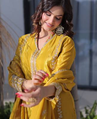 Yellow h.o fabric sequins & zari embroidered kurti pant dupatta set 4