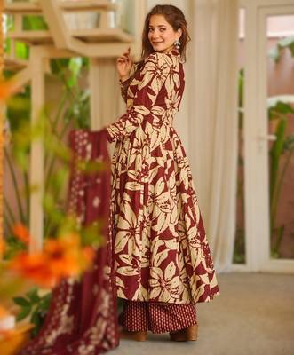 Dark red maslin heavy digital printed kurta set with dupatta 2