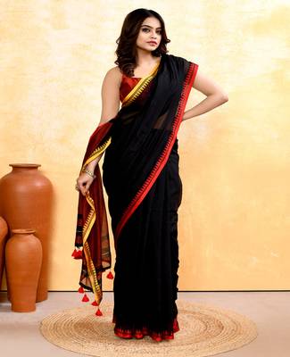 Women's black embellished handloom cotton saree 3