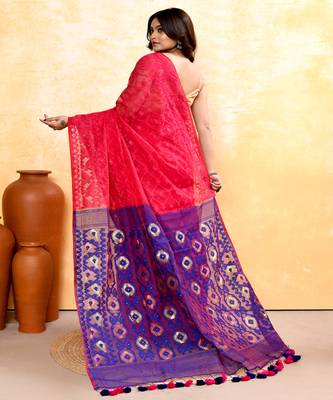 Women's rani pink embellished cotton blend jamdani saree 4
