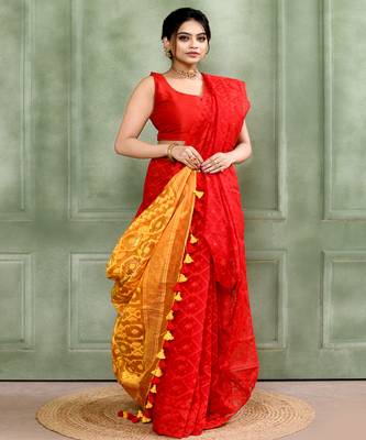 Women's red embellished cotton blend jamdani saree 3