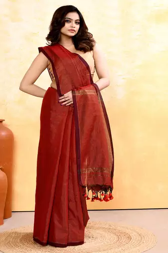 maroon embellished cotton blend zari check handloom saree