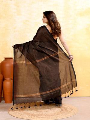 black embellished cotton blend zari check handloom saree 4