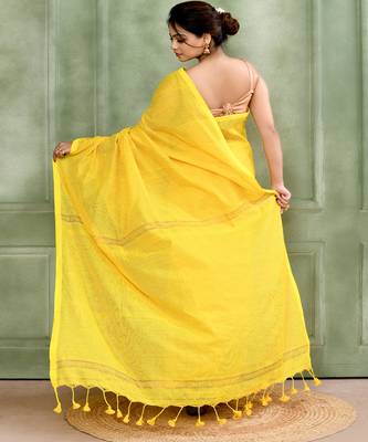 yellow embellished cotton blend zari check handloom saree 4