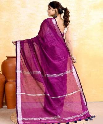 magenta embellished cotton blend zari border handloom saree 4