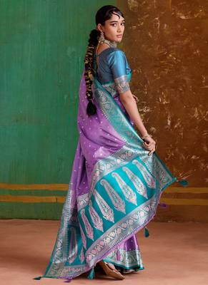 lavender satin handloom weaving silk with contrast border and pallu 3