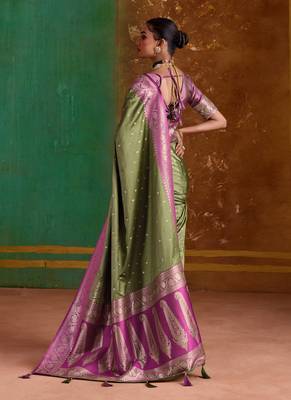 olive satin handloom weaving silk with contrast border and pallu 4