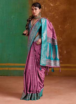 onion pink satin handloom weaving silk with contrast border and pallu 2