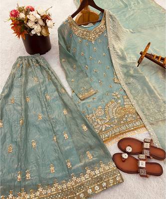 Seafoam green zari embroidered suit 6