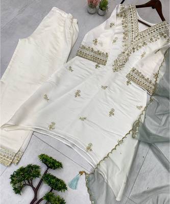 Pearl white v-neck silk blend set 7