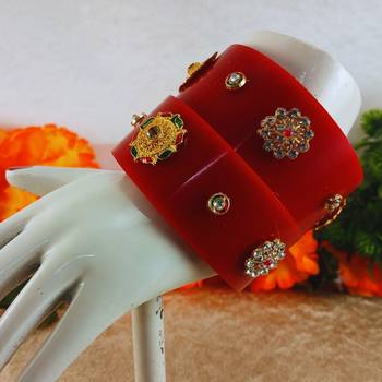Stone stud colour red pack of 2 material acrylic bangle 3