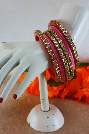 Kundan stud colour multi pack of 8 material acrylic bangle