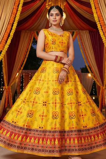 Ikkat Patola Print SemiStitched Satin Crop-Top choli